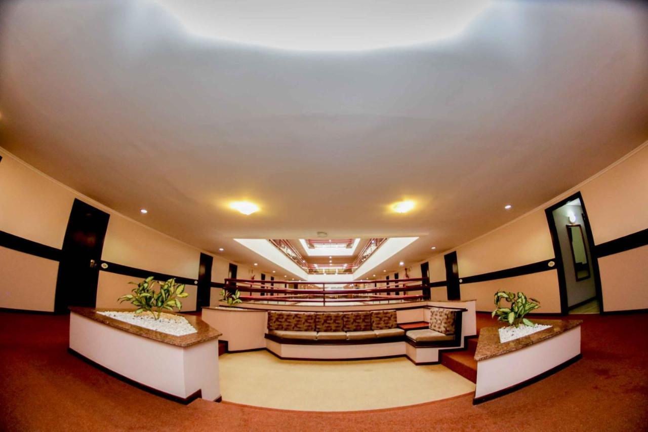 Susin Hotel Mafra Buitenkant foto