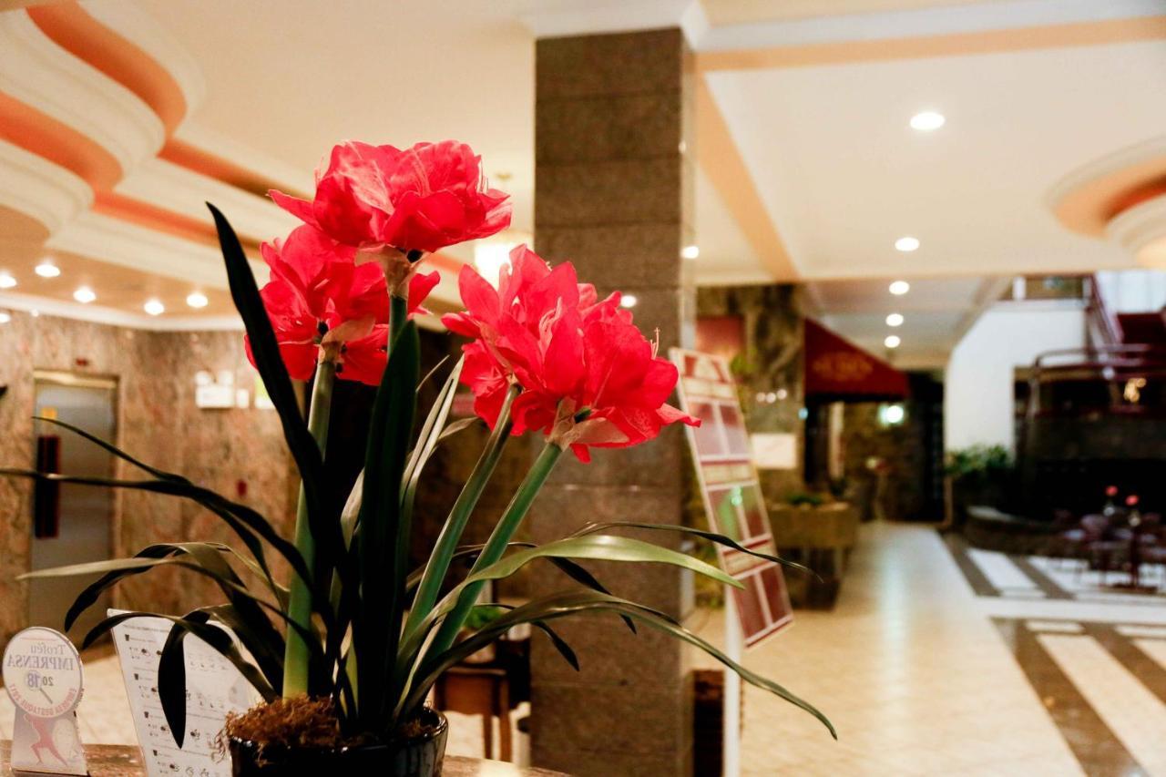 Susin Hotel Mafra Buitenkant foto