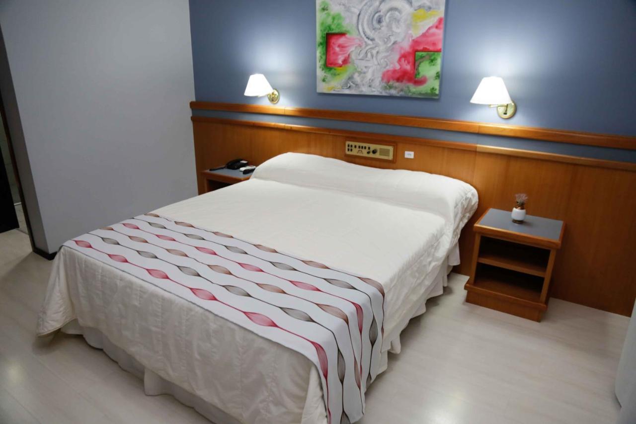 Susin Hotel Mafra Buitenkant foto